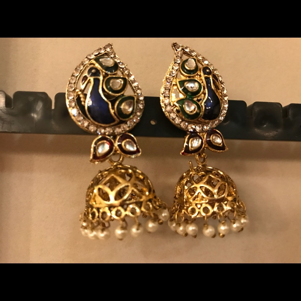 Danglers